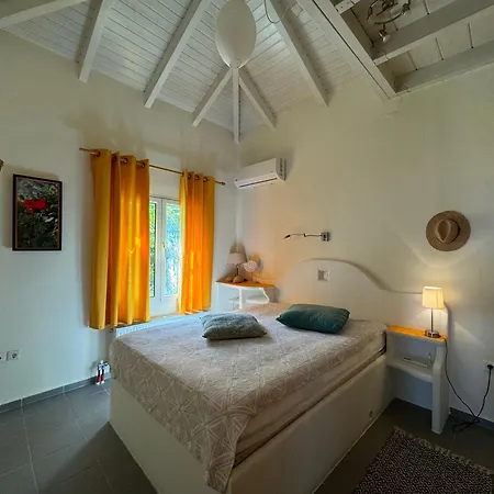 Spiti Mariele Holiday home Longa